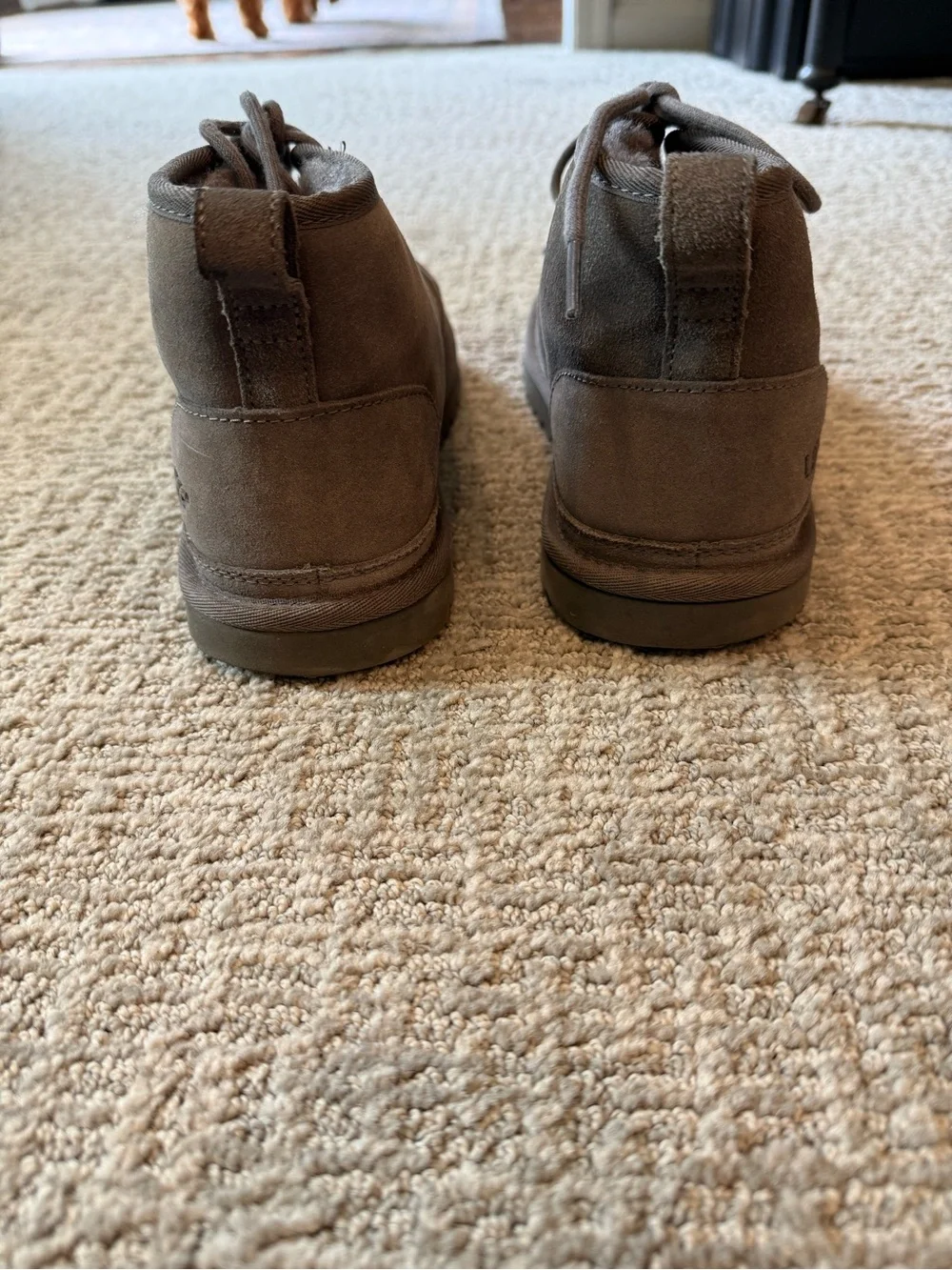 UGG Men's Gray Suede Lace-Up Neumel Chukka Cozy Lining Boots Sz 9 NEW